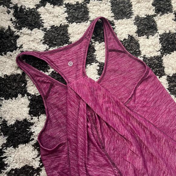 Lululemon Women's Purple and White Vest - Picture 4 of 4
